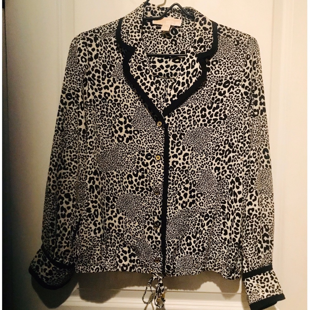Micheal Kors Notch collar Blouse NWOT